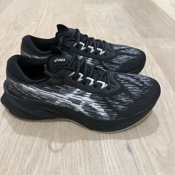 Asics Novablast 3 "White Black" Men's Running Shoes 10.5 - Picture 3 of 7